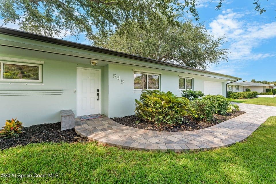 545 Seabreeze Drive, Indialantic, FL 32903 photo 4