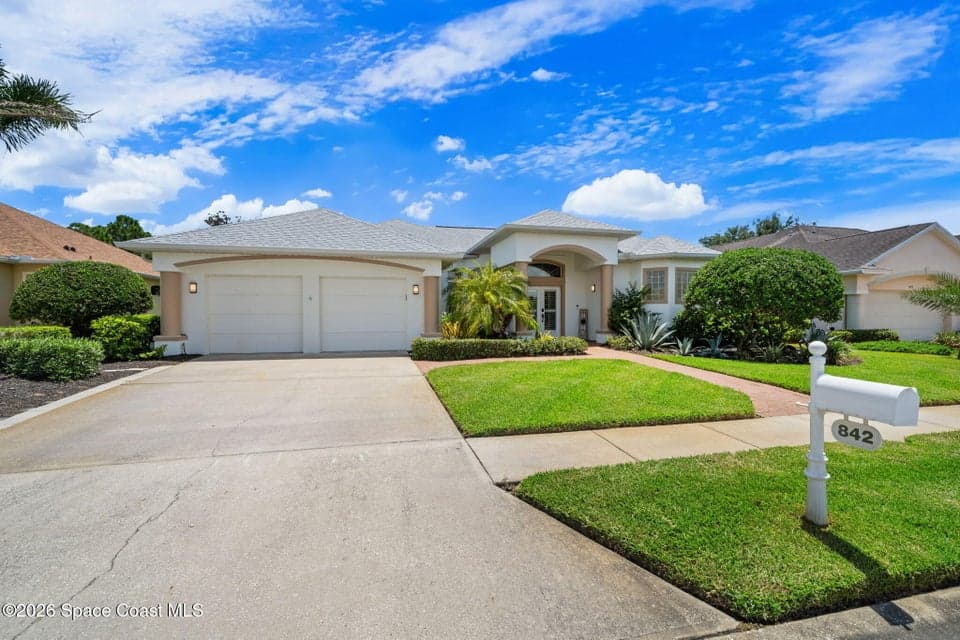 842 Thrasher Drive, Rockledge, FL 32955 photo 4