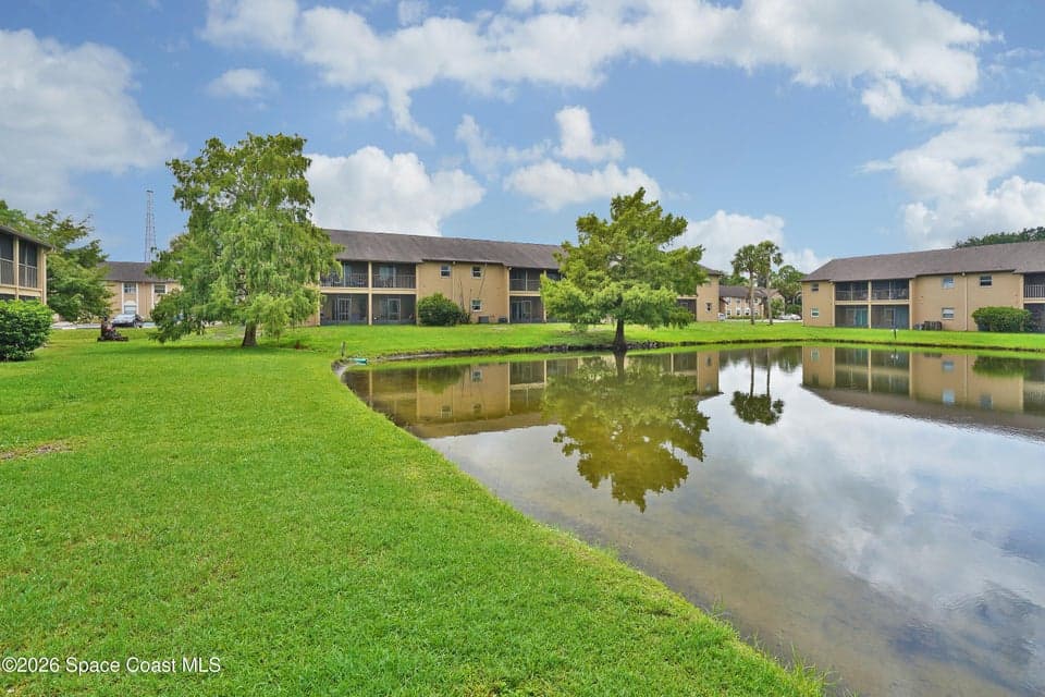240 Spring Drive 8, Merritt Island, FL 32953 photo 6