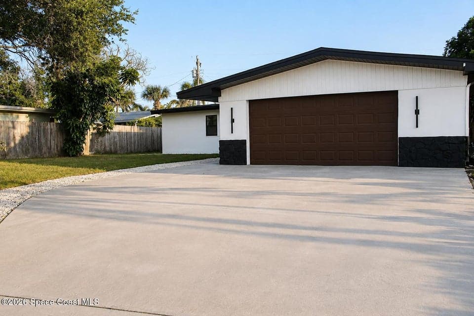 209 Atlantic Boulevard, Indian Harbour Beach, FL 32937 photo 3