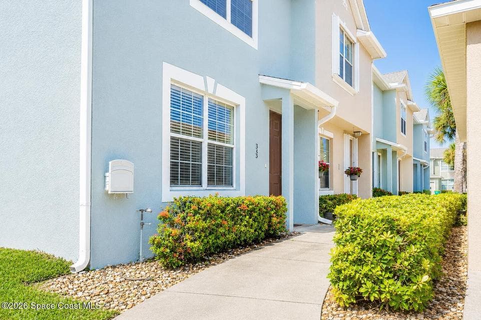 35 Pinafore Place, Indialantic, FL 32903