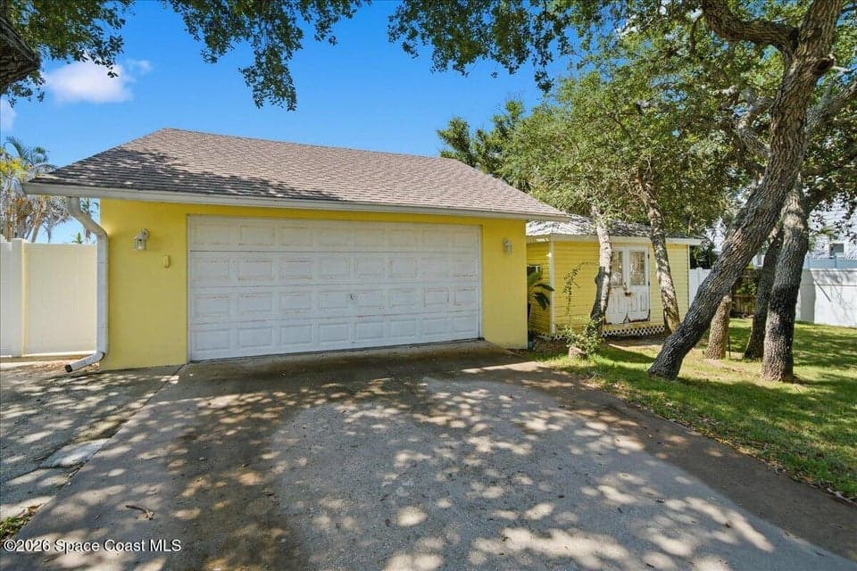 205 Sea Dunes Drive, Melbourne Beach, FL 32951 photo 4