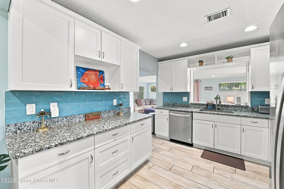 110 W Pasco Lane S, Cocoa Beach, FL 32931 photo 6