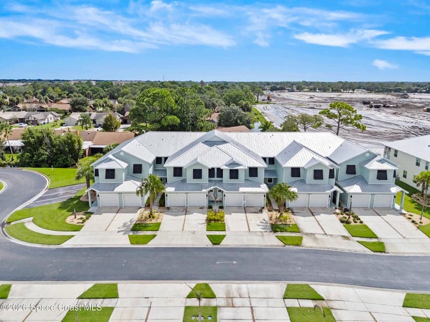 3931 Playa Del Sol Drive 202, Rockledge, FL 32955 photo 2