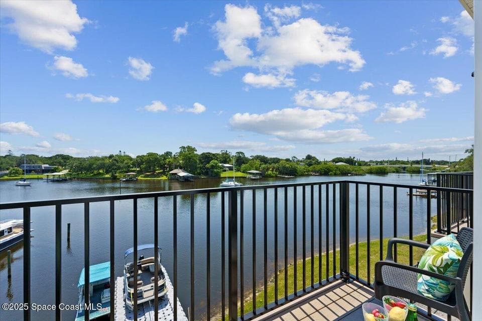 913 Paddleboard Court, Melbourne, FL 32935 photo 4