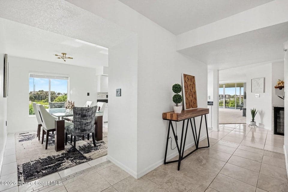 188 Pinellas Lane 301b, Cocoa Beach, FL 32931 photo 4